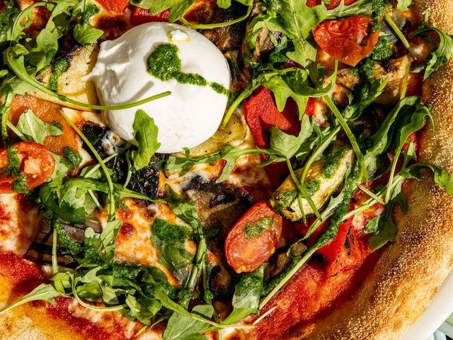 Auteuil Brasserie Pizza verdure & Burrata