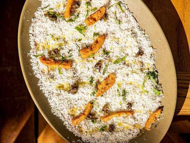 Auteuil Brasserie Vitello tonnato